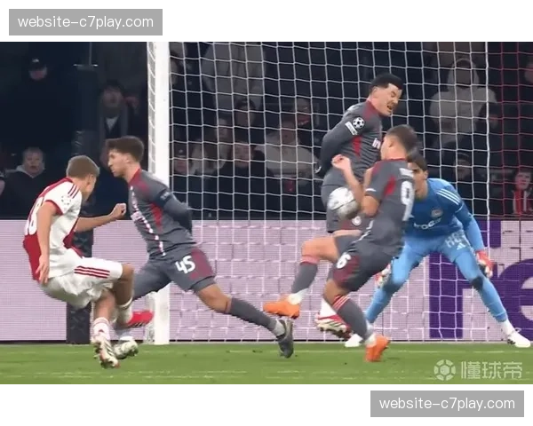 欧足联宣布，2026-27赛季起欧冠将启用新的比赛用球与门线技术系统。