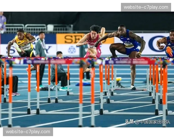 世界田径室内锦标赛次日,中国选手冲击男子60米栏奖牌。 世界田径室内锦标赛次日,中国选手冲击男子60米栏奖牌。